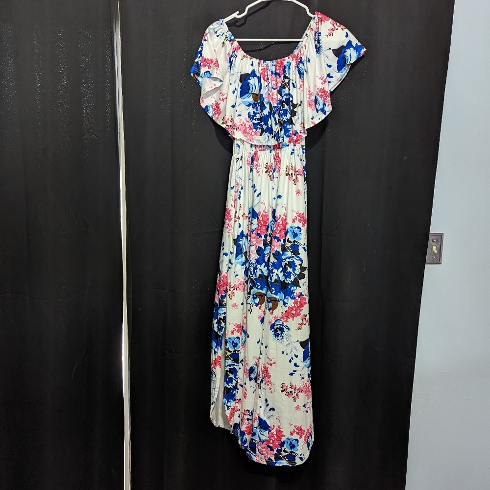 Floral Off Shoulder (or on) flowy dress